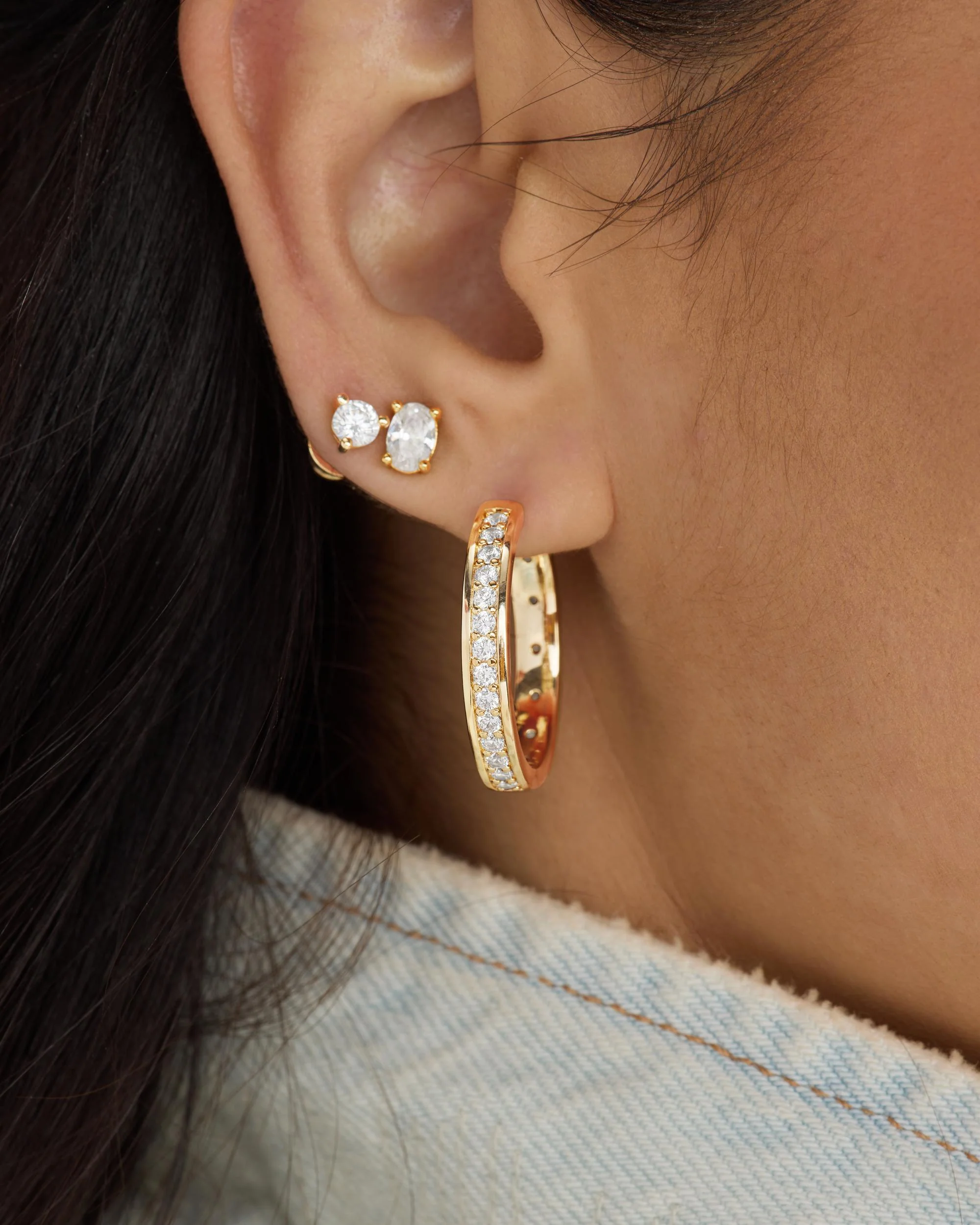 Ashley Infinity Reversible Hoops 1" - Gold|White Diamondettes - Image 4