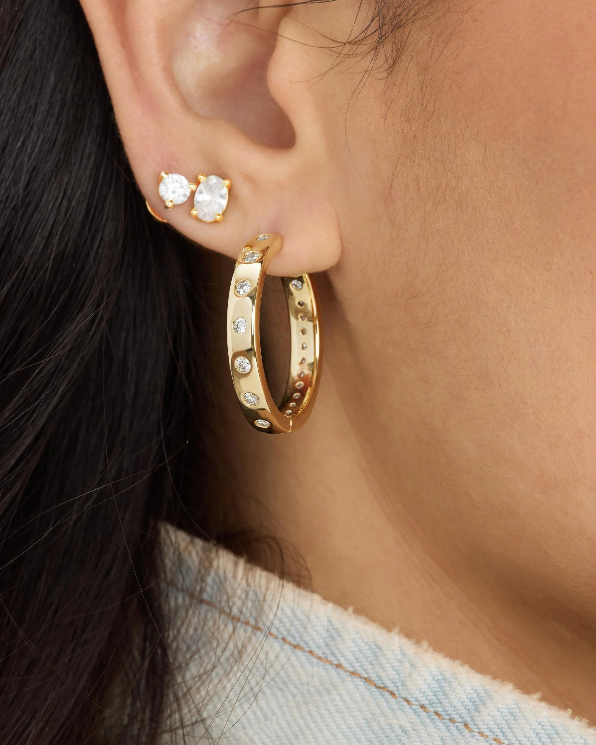Ashley Infinity Reversible Hoops 1" - Gold|White Diamondettes - Image 6