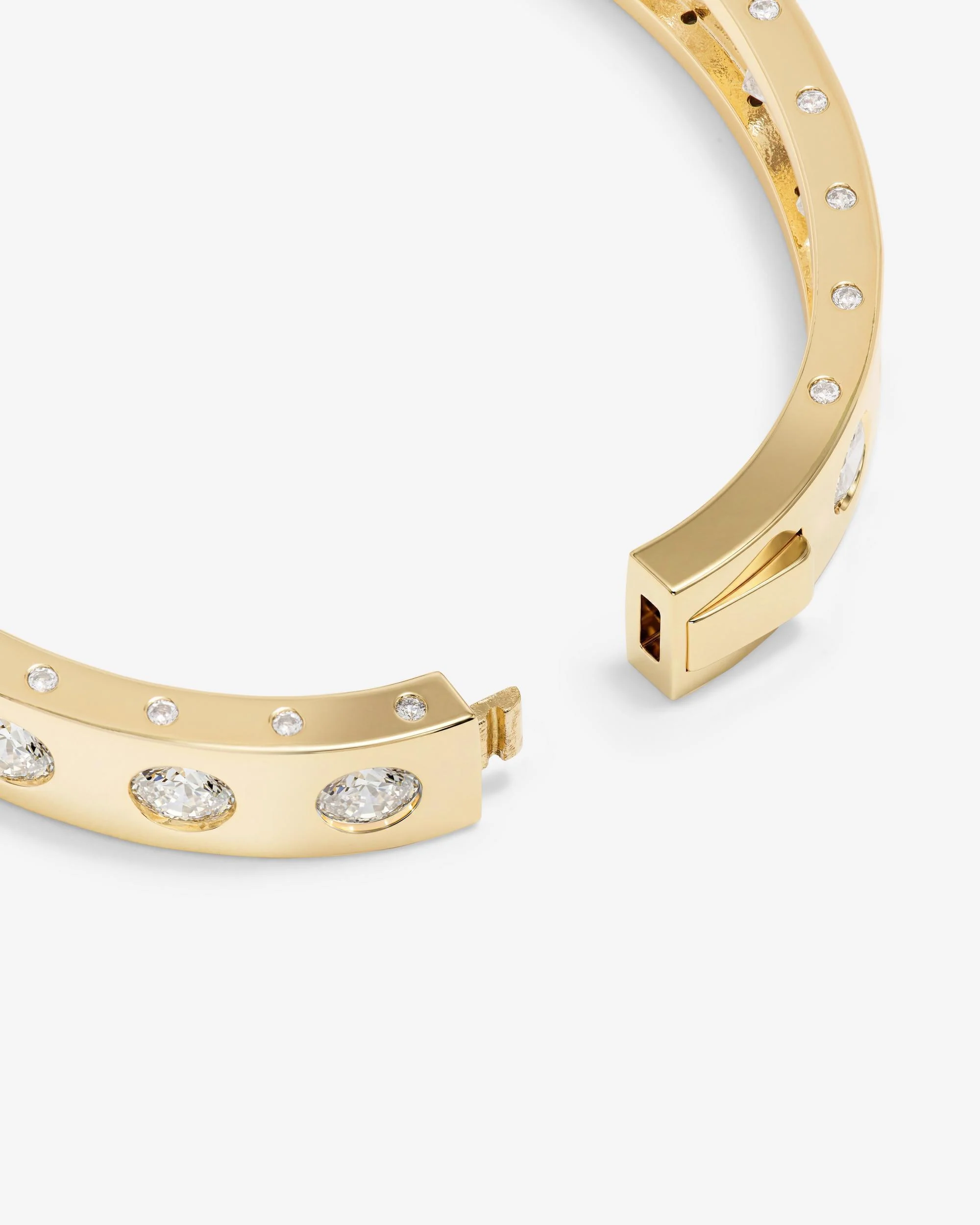 Ashley Rodeo Lock Cuff 9mm - Gold|White Diamondettes - Image 5