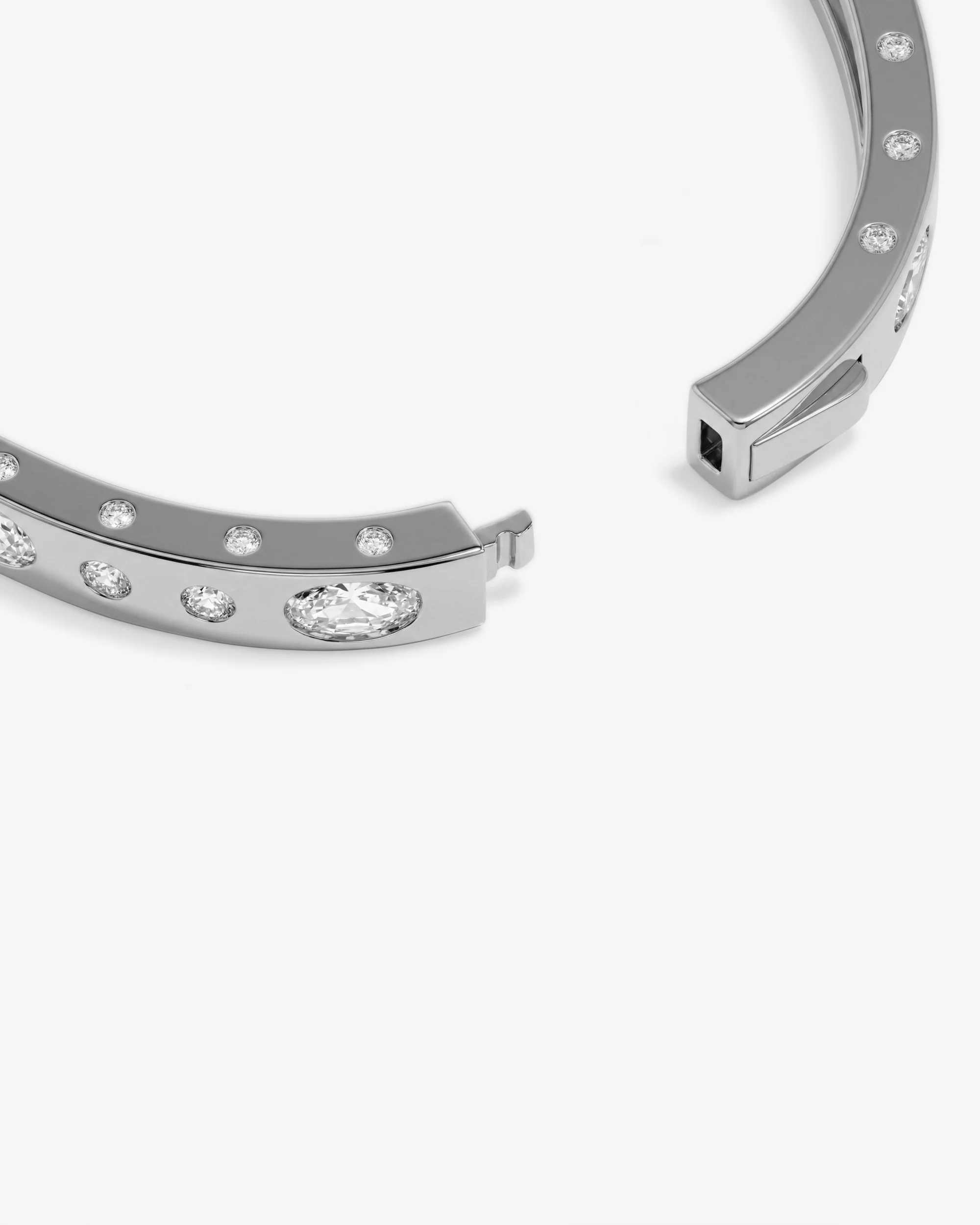 Ashley Sunset Lock Cuff 6mm - Silver|White Diamondettes - Image 5