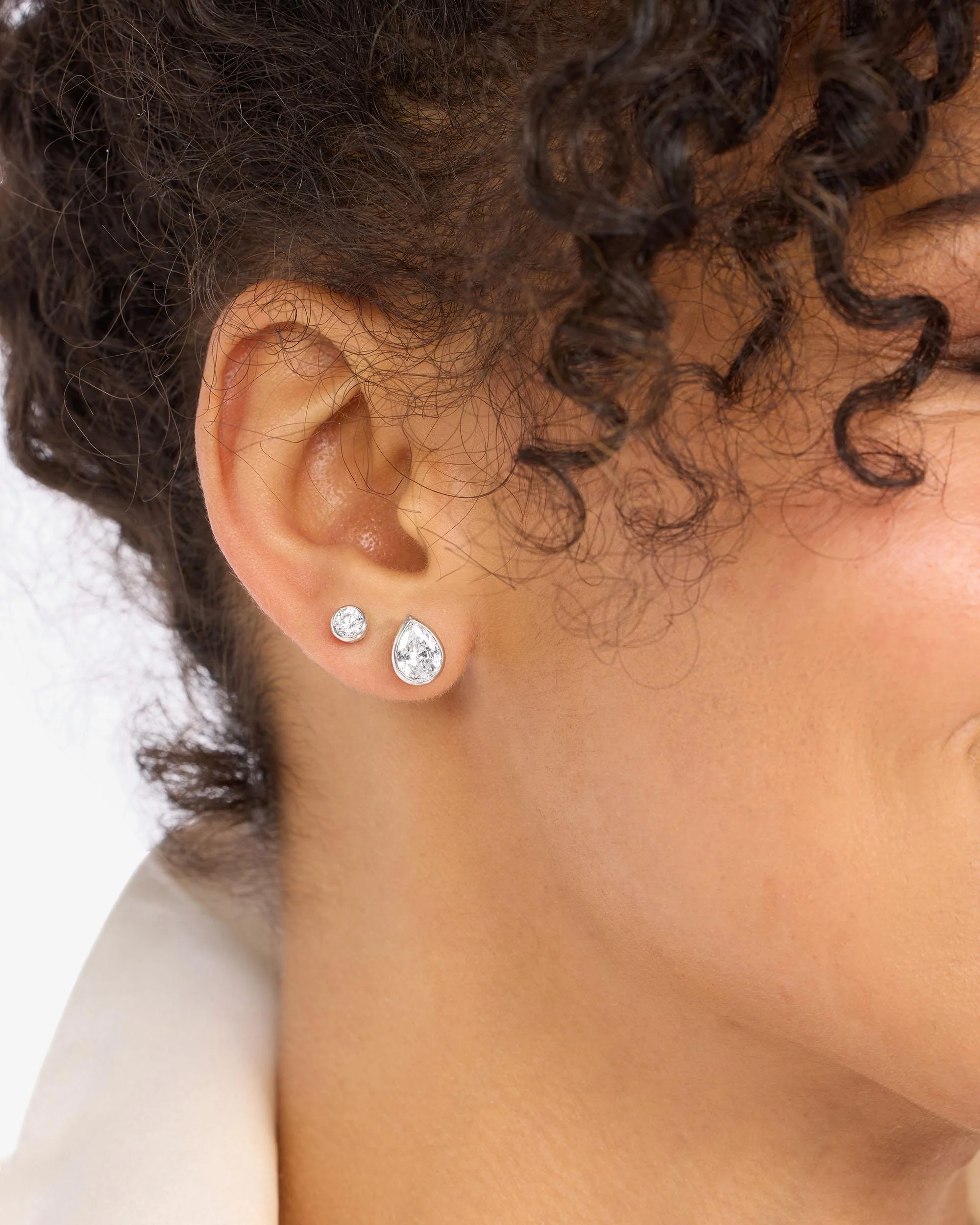 Isla 8mm Studs - Silver|White Diamondettes - Image 2