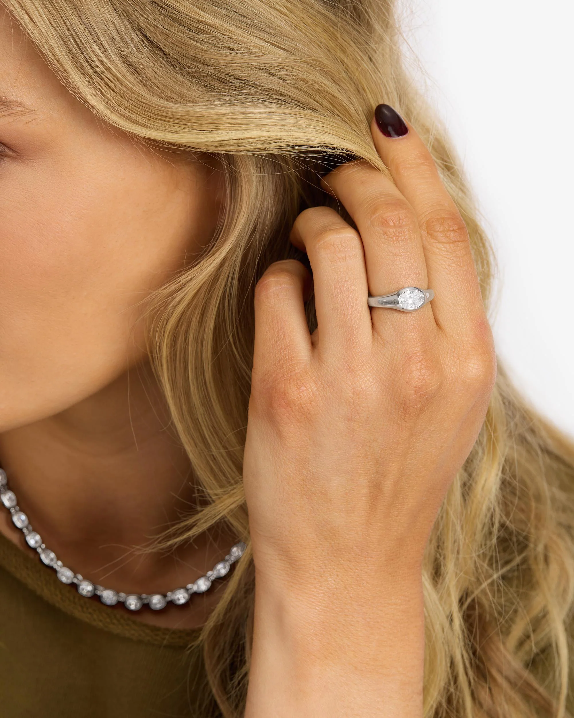 She's a Boss Signet Ring - Silver|White Diamondettes - Image 4
